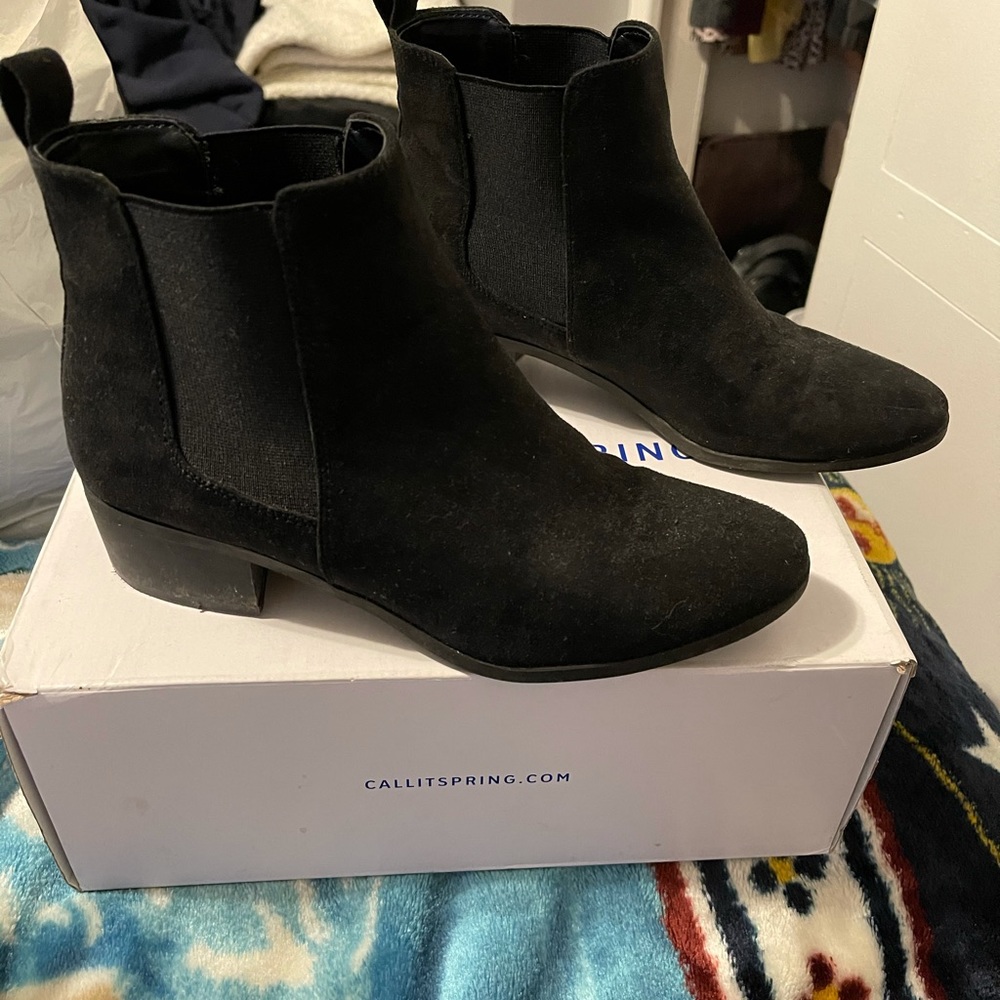 Call it spring booties - Picture 2 of 3
